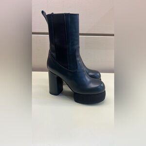Agl Green Platform Ankle Boots with Chunky Heel